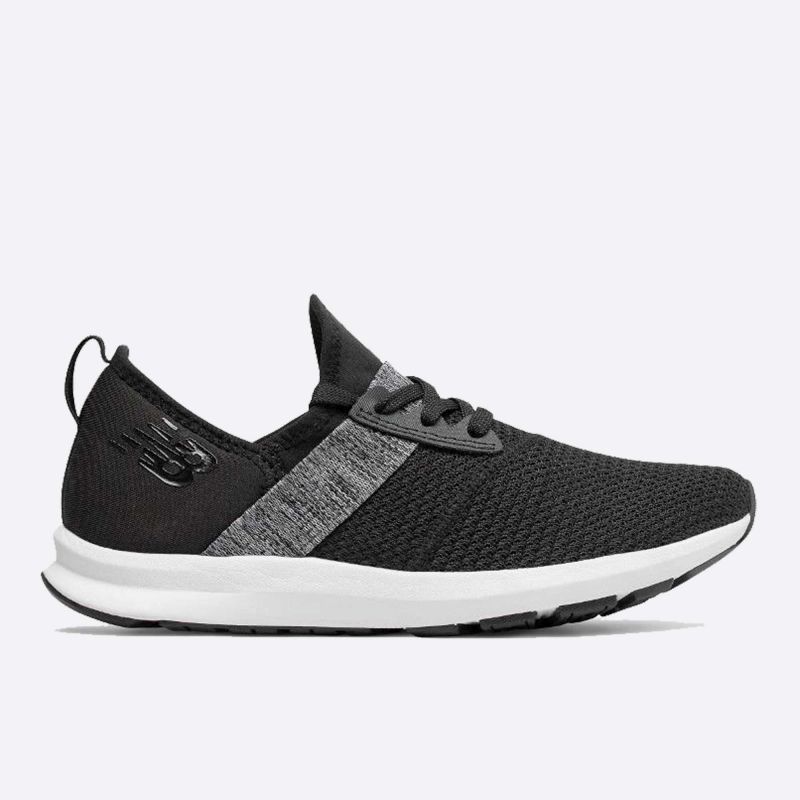 Dámske čierne tenisky New Balance WXNRGHA1