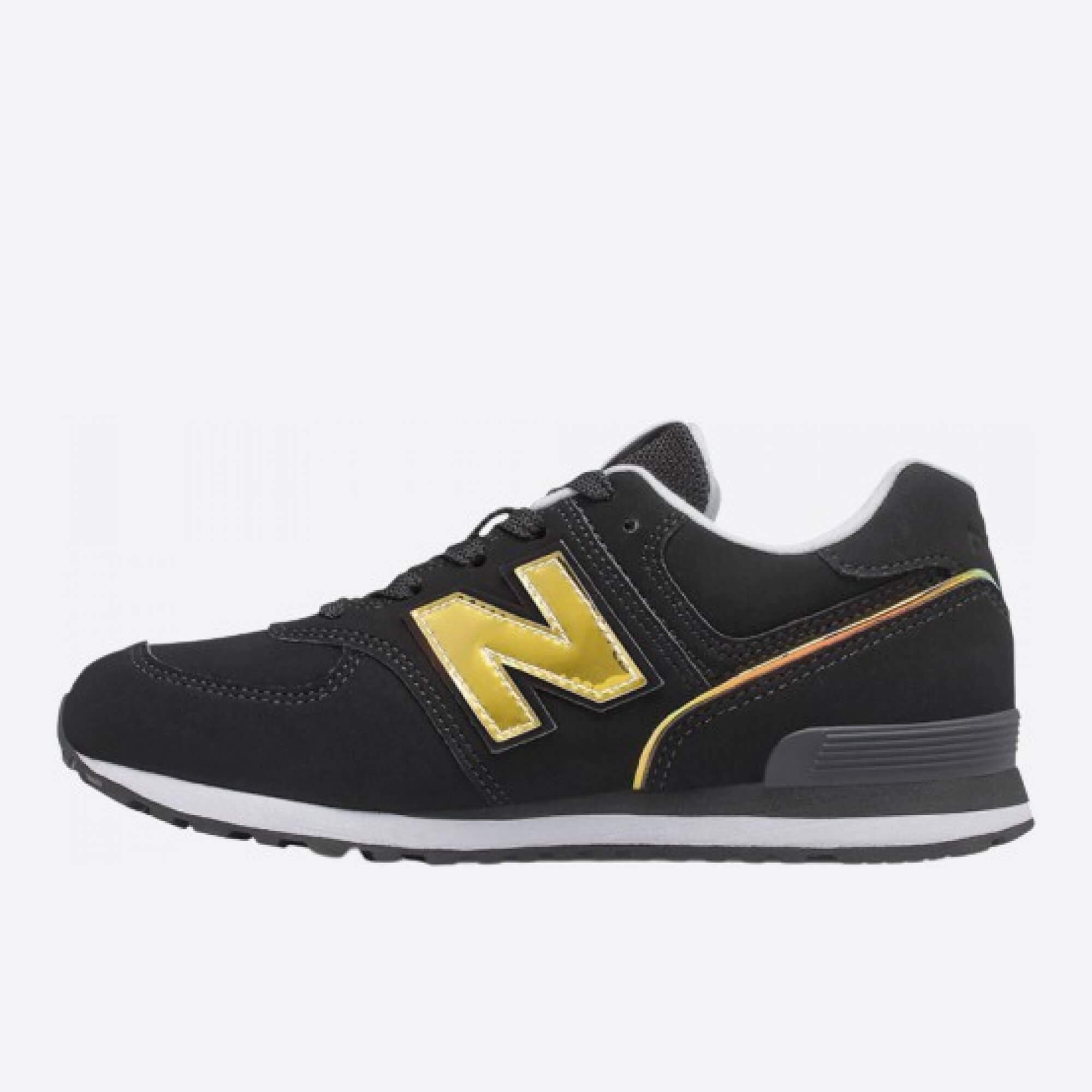 Dětske čierne tenisky New Balance GC574MTK ľavá strana