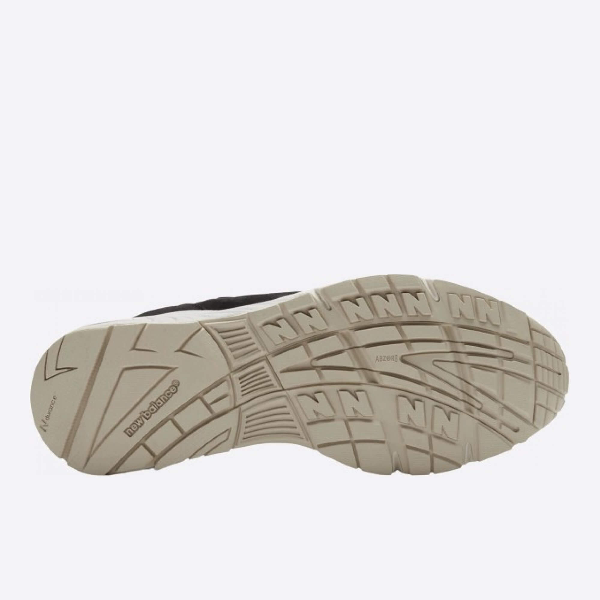 Pánske čierne tenisky New Balance M991NKR podrážka